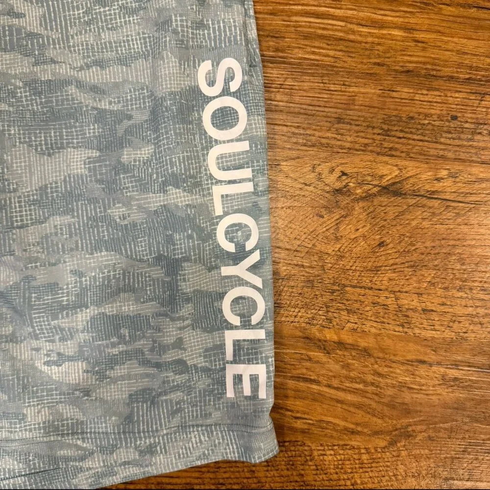 Lululemon SoulCycle‎ Pace Breaker Green Camo Lined Performance Shorts 9
